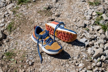 New Balance Fresh Foam Hierro v7 Trail-Running Shoes - Women's 6