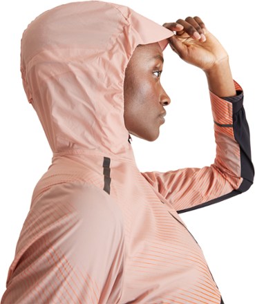 On Weather Lumos Jacket - Women's 5