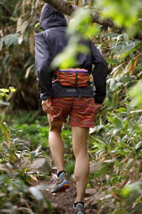 Janji x La Sportiva 5" AFO Middle Shorts - Men's 9