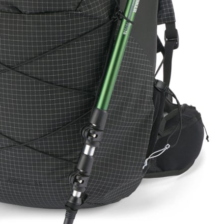Arc'teryx Aerios 35 Pack Trekking pole attachments (poles not included)
