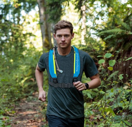 Amphipod PureRun UltraLight Hydration Vest 5