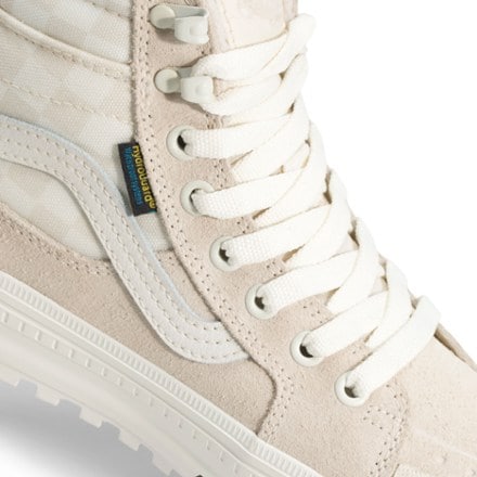Vans Sk8-Hi Waterproof Insulated Shoes - Women's 4