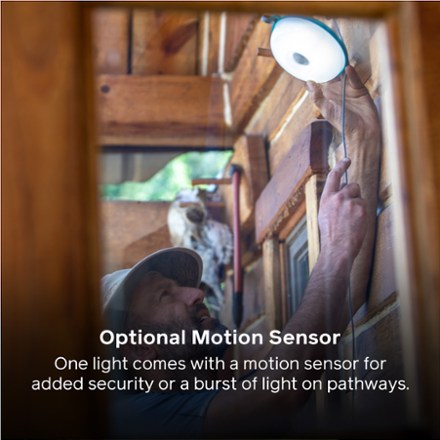 BioLite SolarHome 620+ Lights, Charger and Radio 9