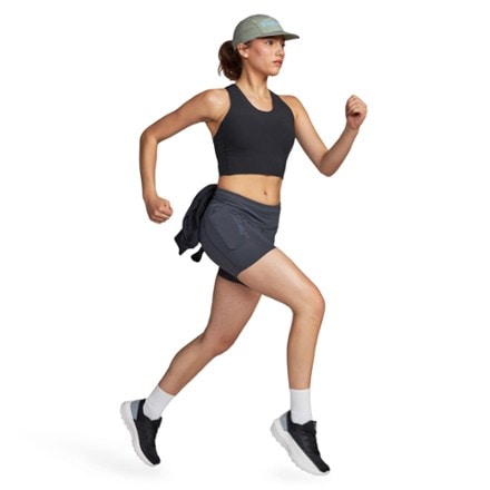 Janji Pace 5" Shorts - Women's 8