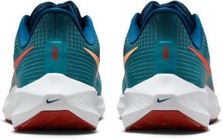 Nike Air Zoom Pegasus 39 Road-Running Shoes - Men's 6