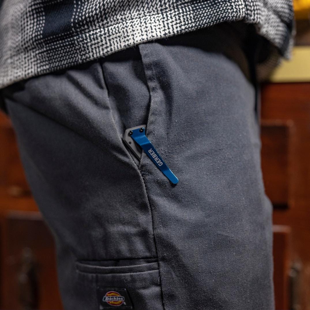 Location Image for Paralite Blue Folding Knife and Shard DT Silver Triangle Multi-Tool