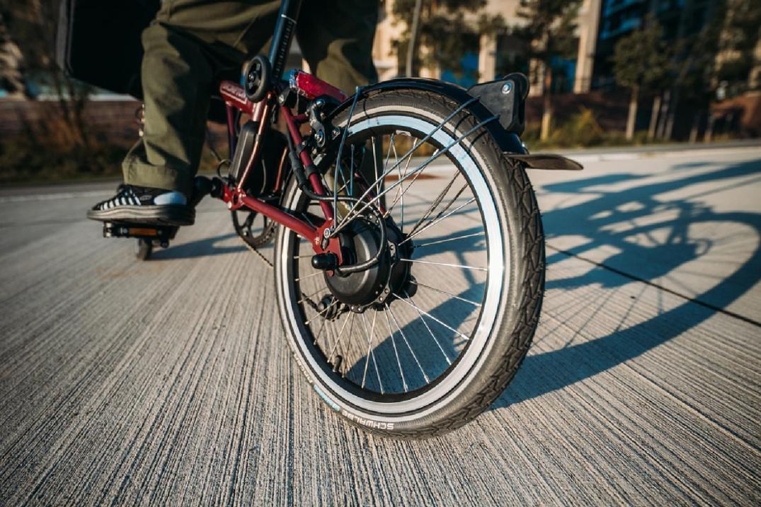 Location Image for C Line Electric 4-Speed Mid Handlebar Bike with Rack