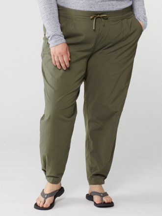 REI Co-op Beyonder Pants - Women's Plus Sizes | REI Co-op