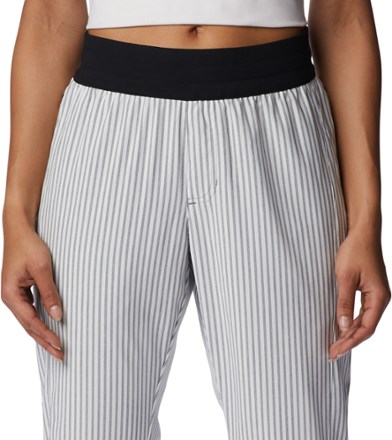 Columbia Claudia Ridge Capri Pants - Women's 3