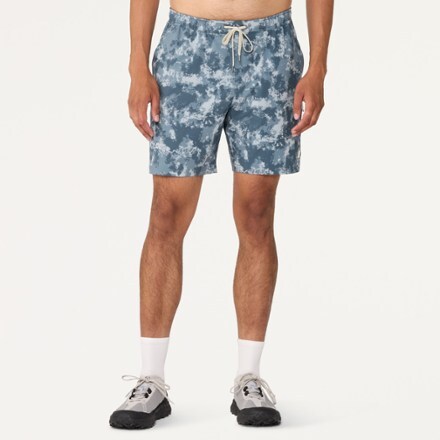 Vuori Banks Session Unlined 7" Shorts - Men's 1