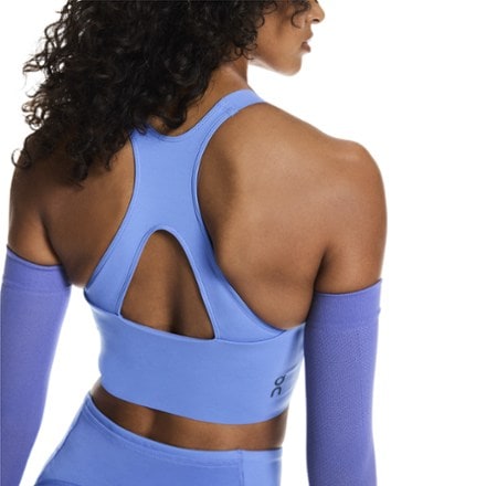 On Performance Crop Top - Women's 7