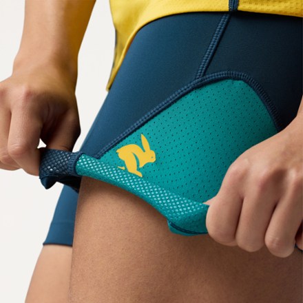 rabbit Pacer 4" Shorts - Women's 6