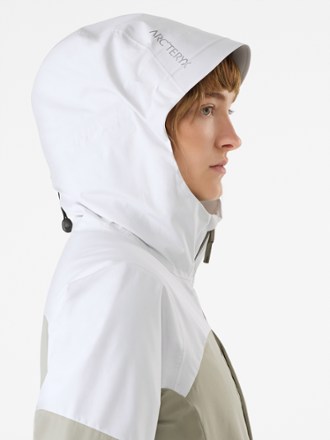 Arc'teryx Proton Hybrid Insulated Hoodie - Women's 4
