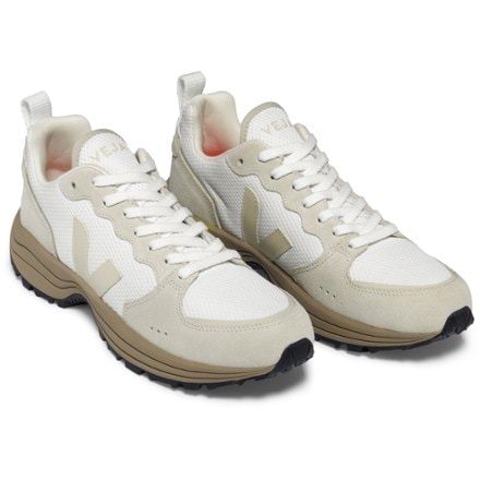 VEJA Venturi Sneakers - Women's 1