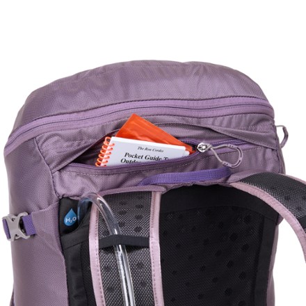 Osprey Skimmer 28 Hydration Pack - Women's Trekking pole attachments
