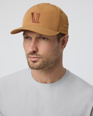 Vuori Magnitude Hat 1