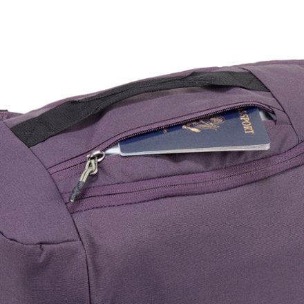 Stio Basin Daypack 25L Trekking pole attachments