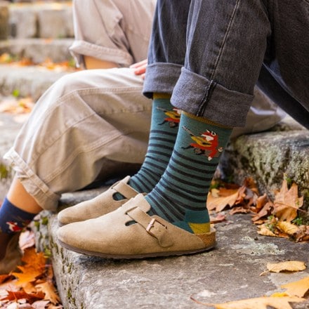 Darn Tough Wild Life Crew Lightweight Lifestyle Socks - Men's 4