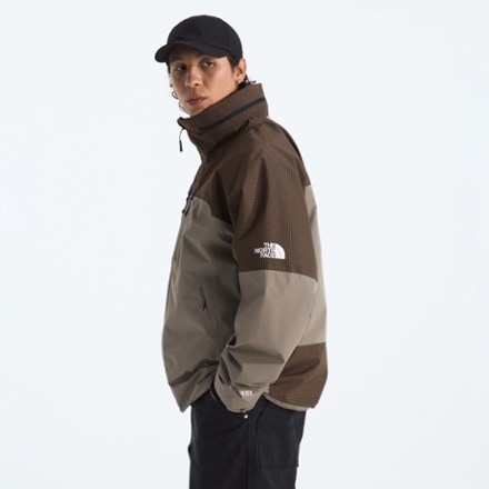 The North Face EG Devils Thumb GORE-TEX Rain Jacket - Men's 4