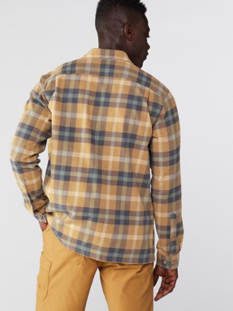Patagonia Long-Sleeve Midweight Fjord Flannel Shirt - Men's 2