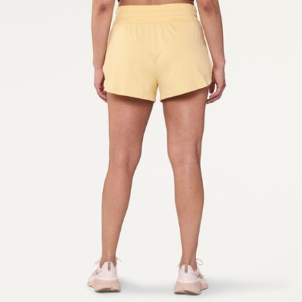 Vuori Halo Performance Shorts 2.0 - Women's 2