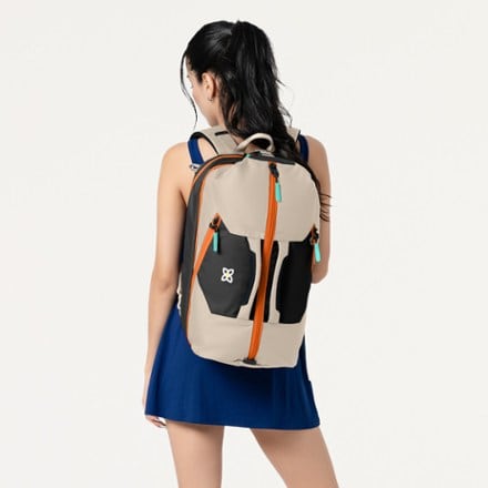 Sherpani Juno Pack - Women's 6