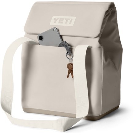 YETI Daytrip 14 L Tote Bag 7
