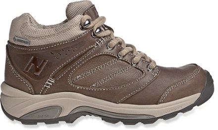 new balance women's hiking shoe waterproof