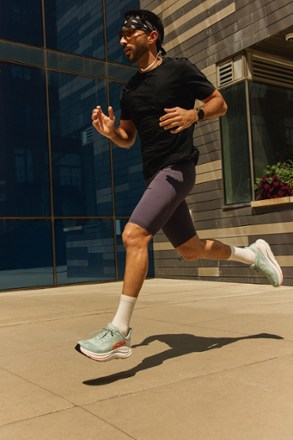 Location Image for Clifton 10 Road-Running Shoes - Men's