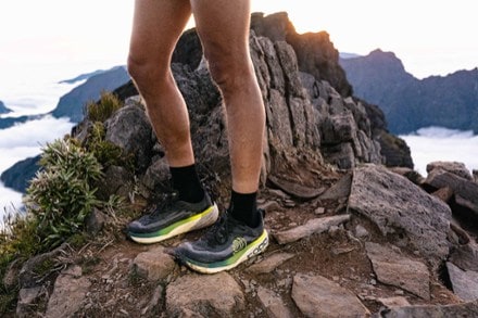 Topo Athletic Vista Trail-Running Shoes - Men's 5