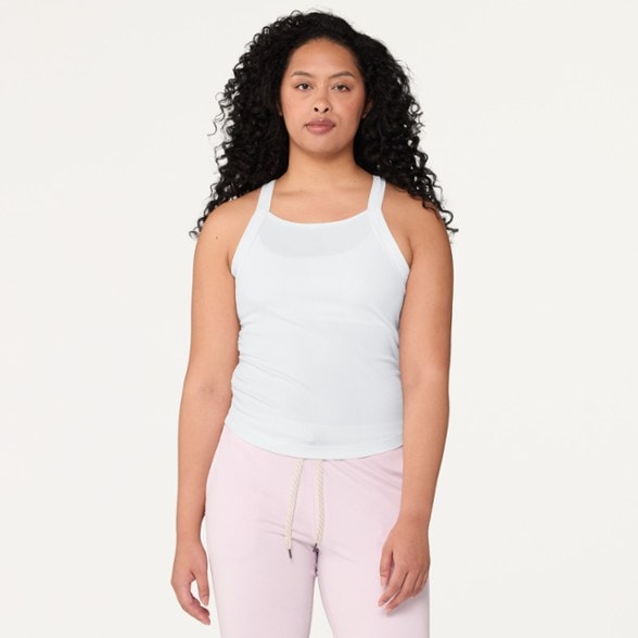 Model info: Height: 5'9" | Chest: 32b | Waist: 30 | Wearing size: M