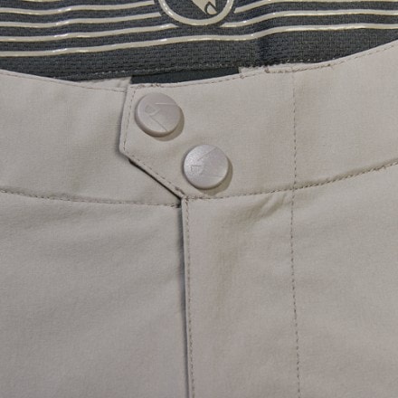 Endura GV500 Foyle Bike Shorts - Men's 6