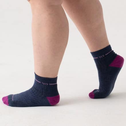 Wide Open Single Stripe Cushioned Quarter Socks - Women's 2
