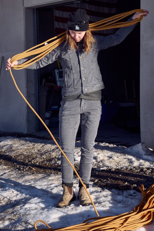 Location Image of color Grey Thermal