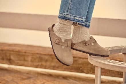 Location Image for Boston Soft Footbed Clogs - Women's