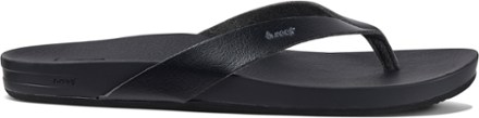 reef women's cushion bounce court sandal