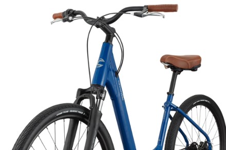 Cannondale Adventure 2 Bike 5