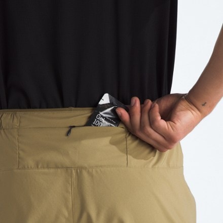 The North Face Lightbright 2-in-1 5" Shorts - Men's 4