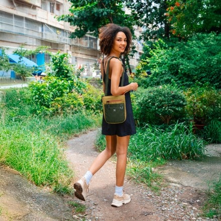 Sherpani Lima Shoulder Bag - Women's 7