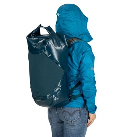 Osprey Transporter Waterproof 30 L Pack 6
