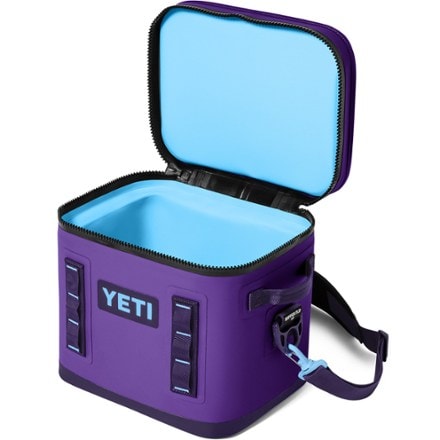 YETI Hopper Flip 12 Soft Cooler 3