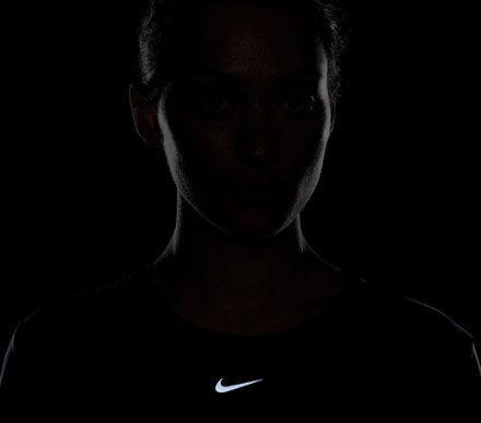 Nike One Classic T-Shirt - Women's 4