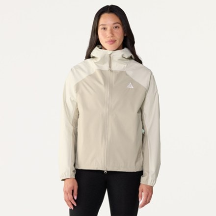 Nike ACG Phantazma Rain Jacket - Women's 2