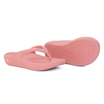 Freewaters Cloud9 Ultra Bliss Flip-Flops - Women's 2