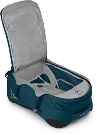 Osprey Fairview 36 Wheeled Travel Pack - Women's 5