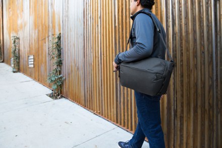 Location Image for Everyday Sling V2 10L