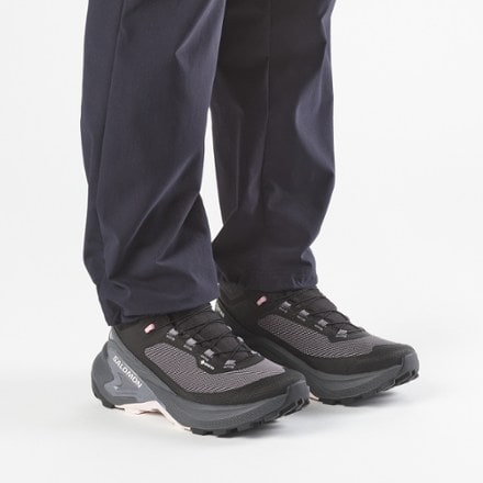 Salomon Genesis Mid GORE-TEX Hiking Boots - Women's 6
