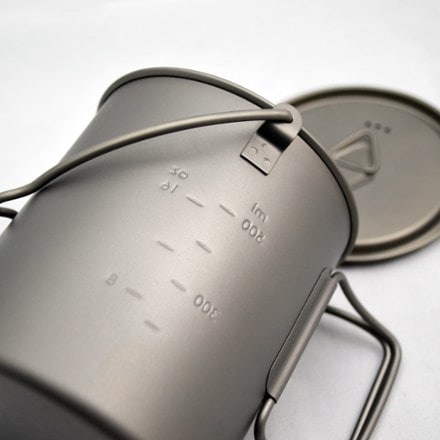 TOAKS Titanium 750 ml Pot with Bail Handle 5