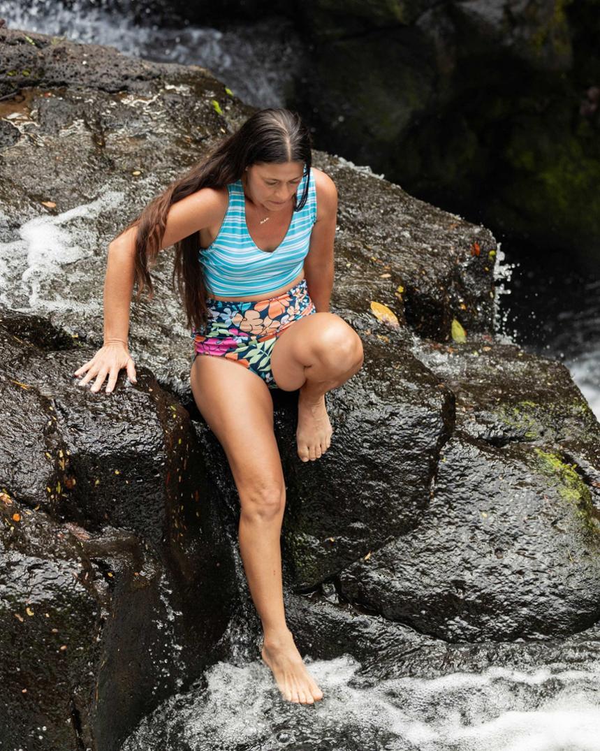 Location Image for Reversible Switch V Crop Swimsuit Top - Women's