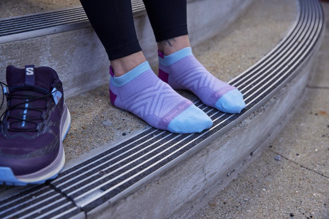 Location Image for Run No-Show Tab Ultralightweight Socks - Women's